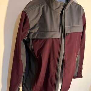 Rank 45 Waterproof Light Shell Jacket Women Junior Medium Burgundy Gray EUC